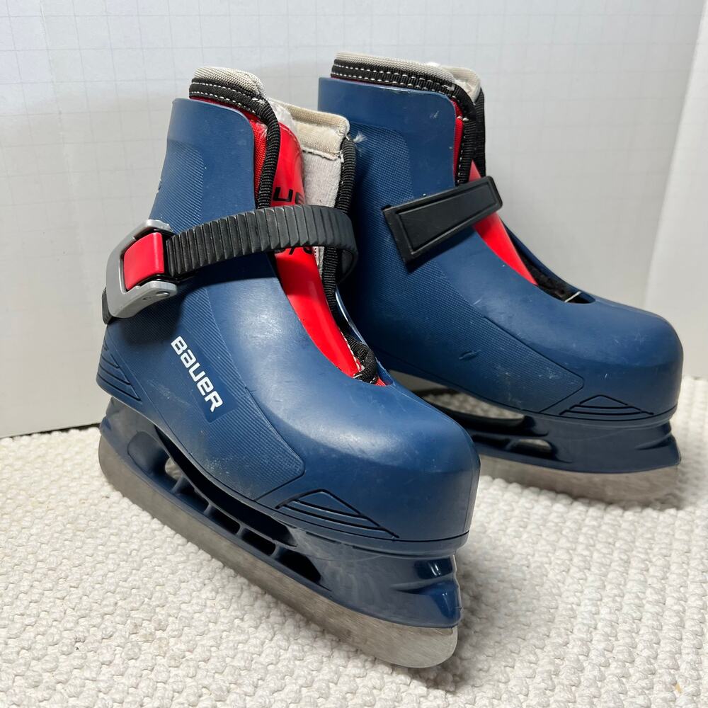 BAUER LIL CHAMP ICE HOCKEY SKATES blue buckle Y 8-9